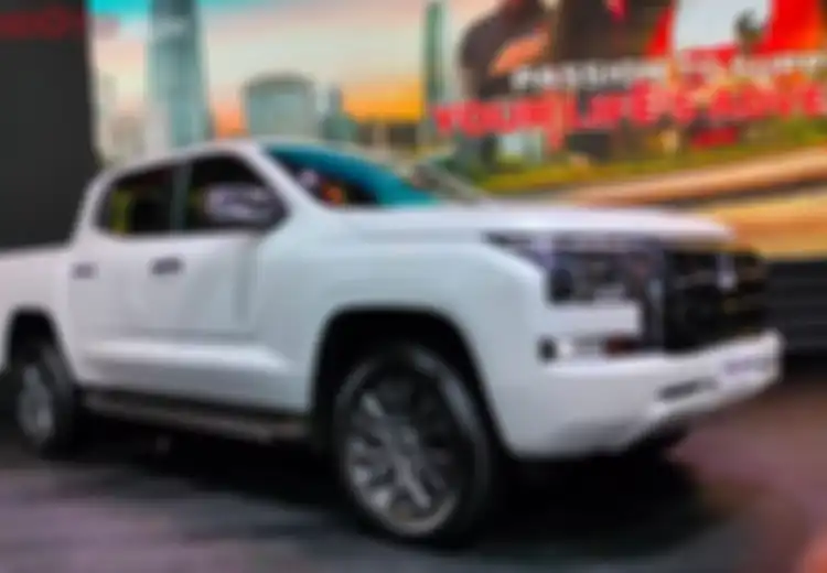 Mau Beli Double Cabin Mitsubishi Triton, Segini Harga Barunya Mei 2025