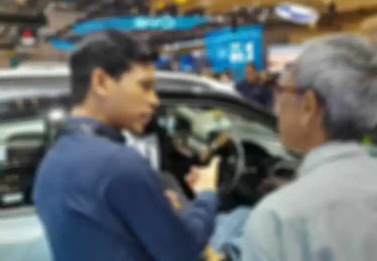 Ngaku Takjub, Kata Pengunjung Asal Cirebon Belain Lihat Suzuki Fronx di GIIAS 2025