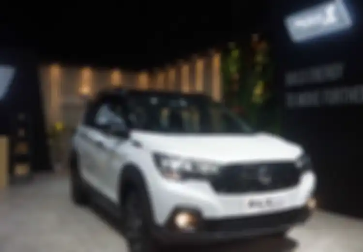 New Suzuki XL7 Alpha Kuro Hanya Disegarkan di Bagian Eksterior, Ini Alasannya