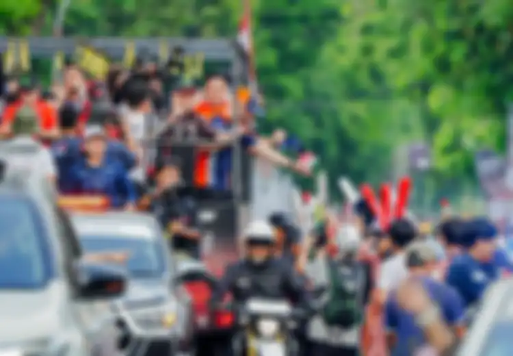 Lautan Manusia Sambut Bintang MotoGP di Mataram, Mario Aji Jadi Sorotan