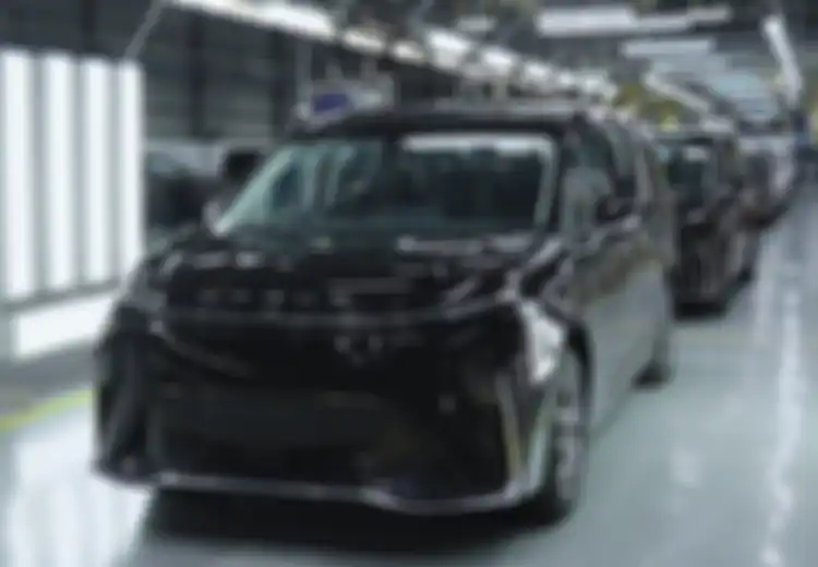 Maxus Serahkan Mifa 7 dan Mifa 9 Produksi Lokal Pertama, TKDN 40 Persen