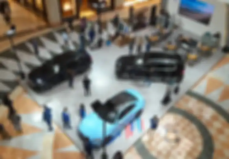 BMW Group Gelar Exhibition di Plaza Senayan, Tawarkan Mobil Baru dan Layanan Gratis