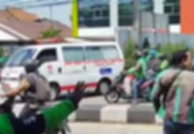 Kisah Pilu Ojol Wanita Bawa BeAT Masuk Parit, Jemput Anak Dari Pondok Berakhir Duka