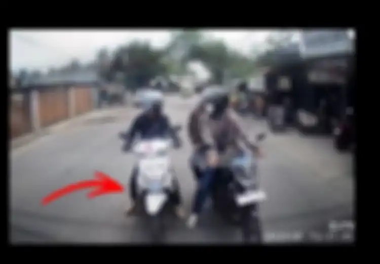 Pasutri Cerdas Lolos Dari Begal Tusuk Ban Mobil, Lakukan Ini Saat Dikuntit Tiga Pria Naik BeAT dan Satria F150