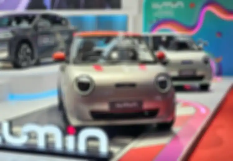 Modifikasi Changan Lumin Tampil Nyentrik di IIMS 2026, Bikin Pengunjung Melongo