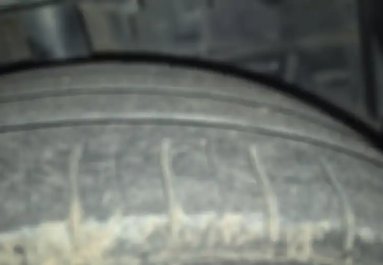 Ini Penyebab Ban Mobil Bekas Tiba-tiba Habis Sebelah Pasca Mudik