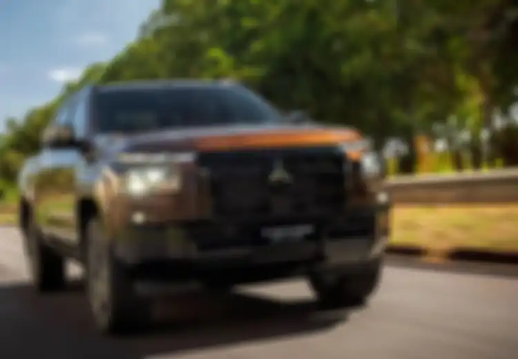 Tampil Serba Gelap Biar Garang, Mitsubishi Triton Edisi Spesial Muncul Lagi