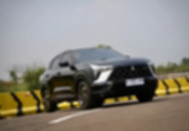 Adu Irit SUV Hybrid Honda HR-V RS e:HEV Vs Mitsubishi Xforce HEV
