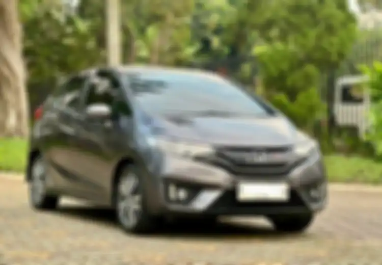 Harganya Sudah Turun Honda Jazz RS Matic 2015, Tinggal Segini