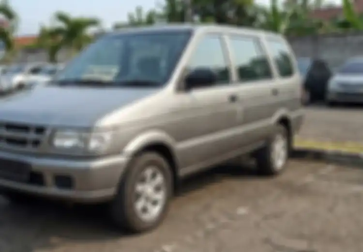 Mobil Bekas Isuzu Panther 2003 Mulus Dijual Cuma Segini Jelang 17 Agustus