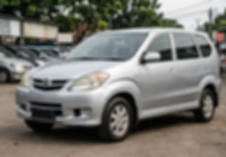 Boyong Mobil Bekas Toyota Avanza 2006, Per 17 Agustus Harganya Cuma Segini