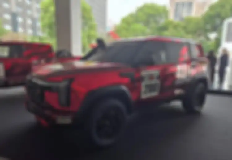 Tampilan Sangar Versi Reli Mitsubishi Pajero Generasi Baru, Pakai Livery Ikonik Ralliart