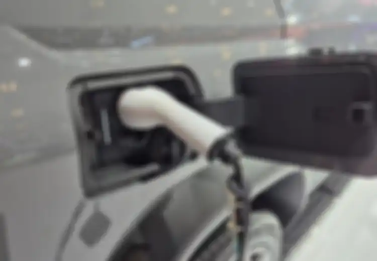 Mobil Listrik Sering Dicas Sampai Full, Apakah Baik untuk Baterai?