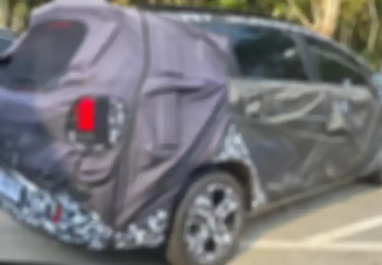 Ramai Mobil Mirip Stargazer Cartenz Berkamuflase, Begini Kata Hyundai