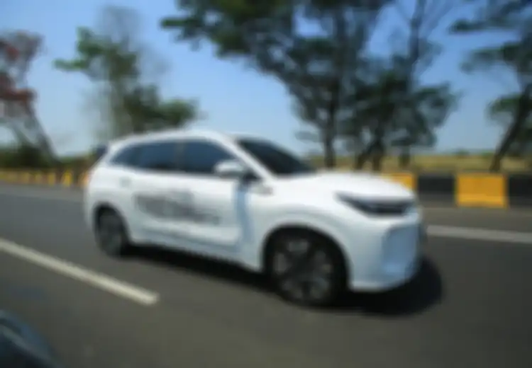 Bukan Cuma Jabodetabek, Begini Perkembangan Penjualan Mobil Hybrid DFSK di Daerah