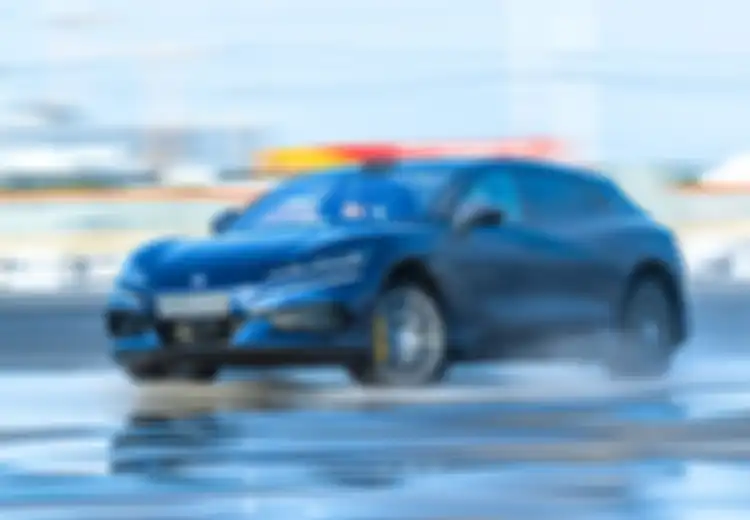 Denza Z9 GT Berkeliaran Di Indonesia, Di Thailand Harganya Segini