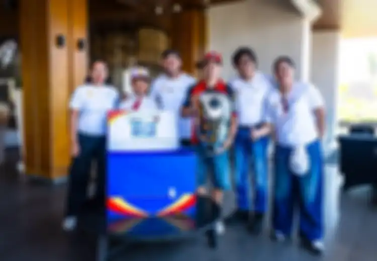 Bukan Cuma Balapan, Marc Márquez Ikut Ajak Siswa di Lombok Berkreasi