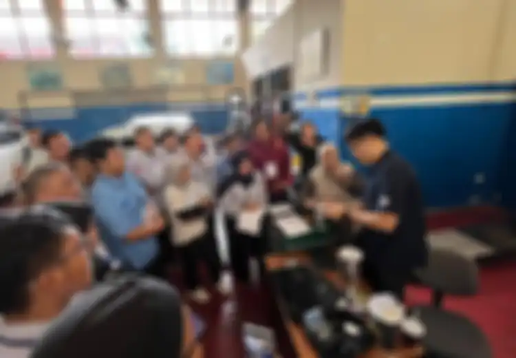 Bukan Cuma Mesin, 60 Guru SMK Belajar Teknologi ADAS dan Mobil Listrik