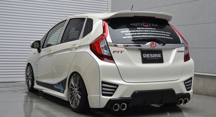 Tampilan belakang Honda Jazz garapan Affection