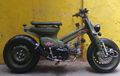 Honda Super Cub Bergaya Militer, Peleknya Pakai Punya Mobil
