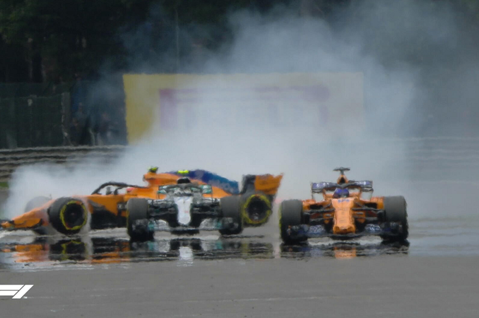 Valtteri Bottas dihukum karena membuat Stoffel Vandoorne keluar dari trek saat FP3 F1 Belgia