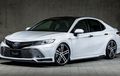 Pelek dan Body Kit Baru Bikin Camry Makin Sporty 