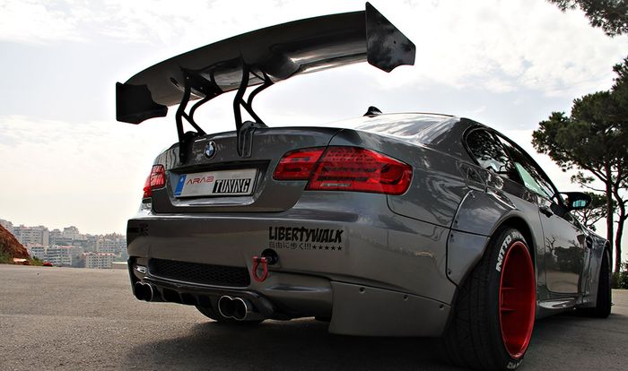 Buritan BMW M3 pakai body kit Liberty Walk
