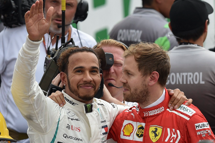Lewis Hamilton dan Sebastian Vettel