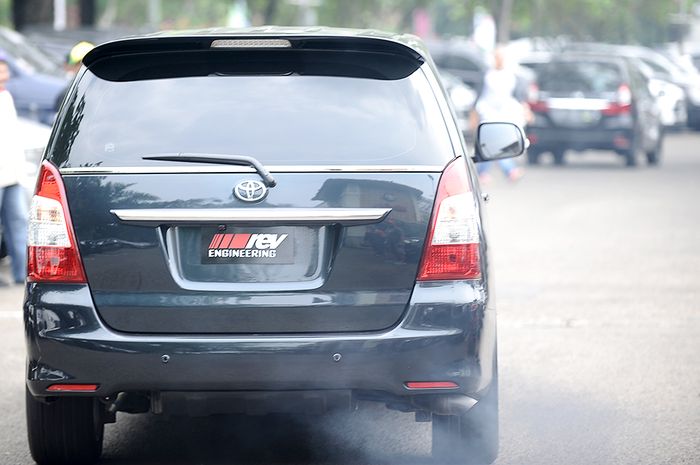 Permasalah Seputar Mobil Diesel. Asap putih atau hitam di knalpot