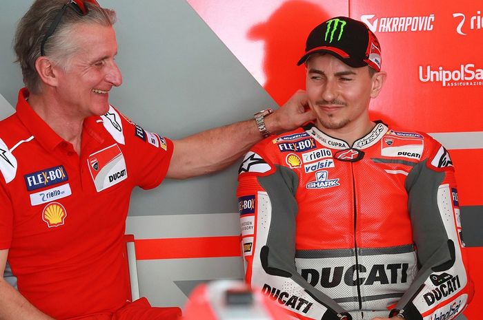 Paolo Ciabatti dan Jorge Lorenzo