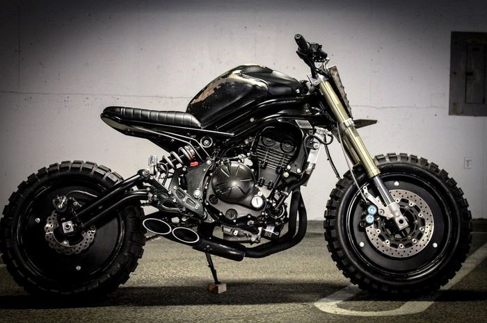 Kawasaki Ninja 650 &ldquo;Moto 12&rdquo;, post apocalypse scrambler besutan Droog Moto