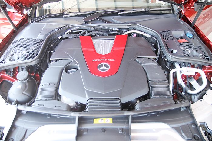 Mercedes-Benz AMG C43 2017. Mesin