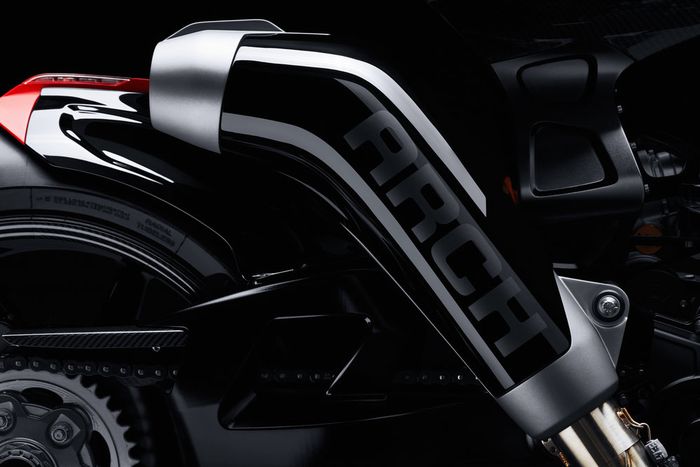 Bagian knalpot dari 1s, desainnya tidak tanggung-tanggung