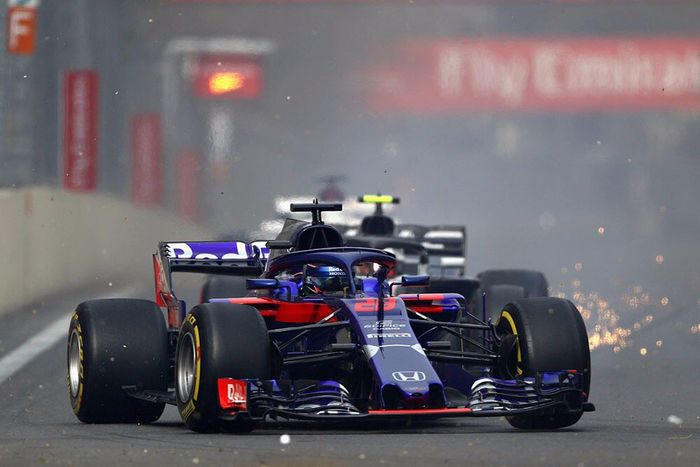 Mobil Toro Rosso STR13 yang dianggapnya kurang bertenaga saat balapan di sirkuit Baku, Azerbaijan, Brendon Hartley tetap bisa bawa pulang 1  point