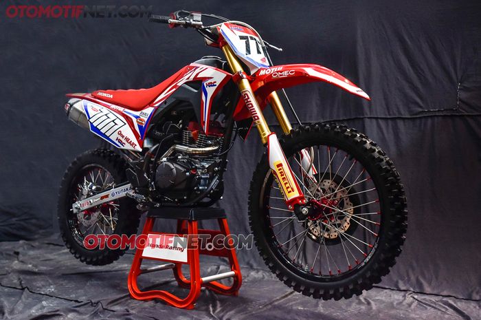 CRF150L versi concept lebih dulu tampil di GIIAS 2017, tinggal tunggu versi jalanannya