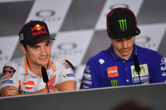 Dani Pedrosa (kiri) dan Maverick Vinales (kanan)