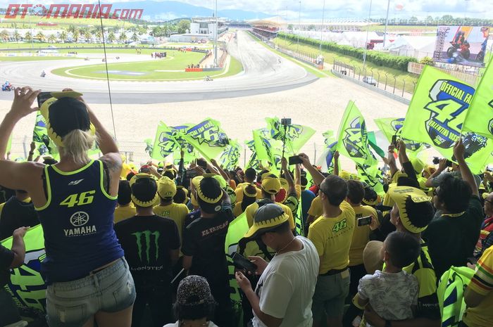 Suasana di VR46 Tribune sirkuit Sepang saat MotoGP Malaysia 2018