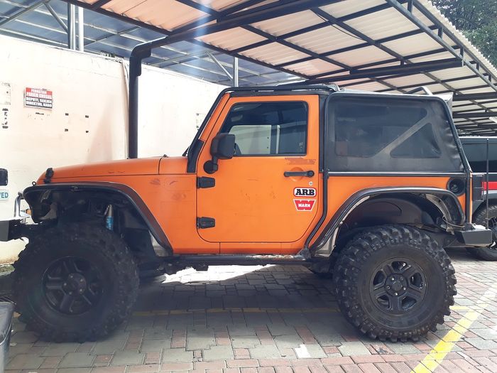 Jeep Wrangler Tipe 3.8L A/T