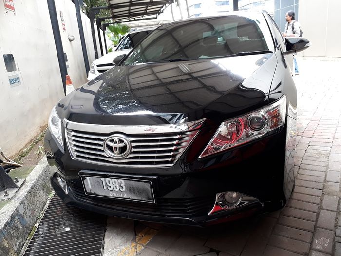 Toyota Camry 2.5 V A/T