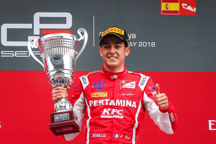 Giuliano Alesi saat menang di balap GP3 tahun 2018 di Spanyol