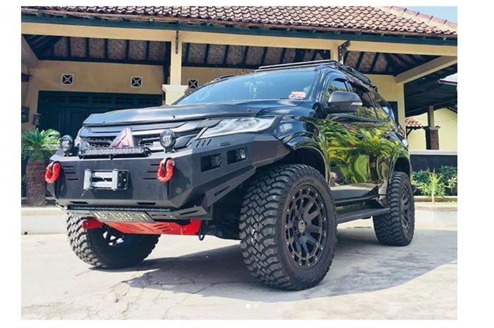 Modifikasi New Pajero Sport pakai bumper lebih besar