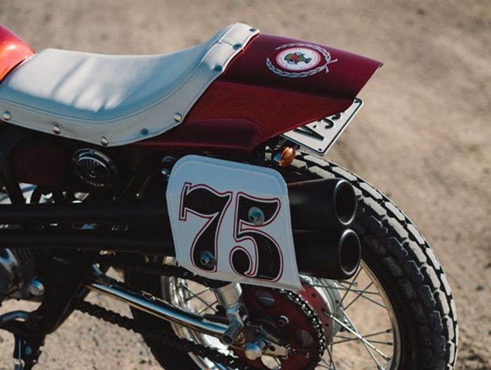 Honda CB360 1975 kustom flat tracker bikinan Simon Whittaker, dilansir oleh www.throttleroll.com.