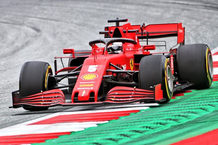 Melintir usai bersenggolan dengan Carlos Sainz di F1 Austria, Sebastian Vettel dinilai lakukan kesalahan pemula