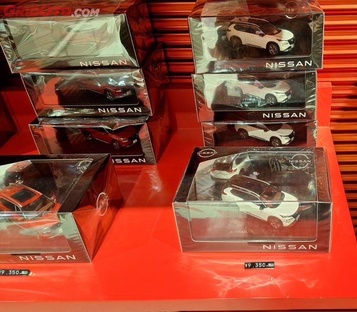 Diecast Nissan Xtrail T33