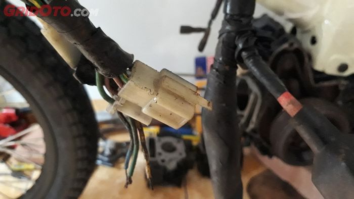 Cara merawat kabel kelistrikan di motor