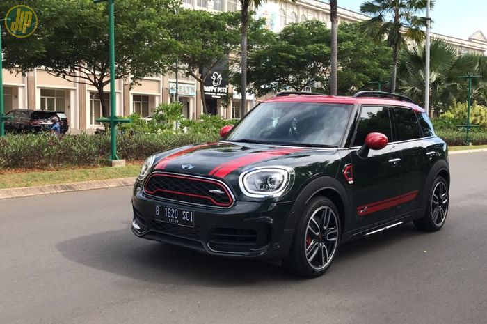 Suara yang masuk ke dalam kabin MINI Countryman JCW minim