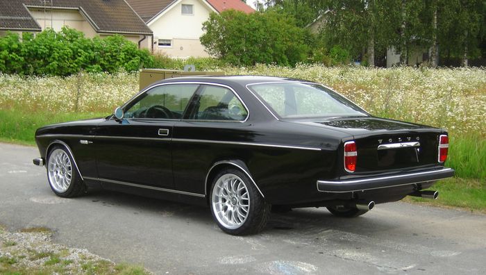 Tampilan belakang BMW M3 disulap dengan gaya seperti Volvo 162 Coupe