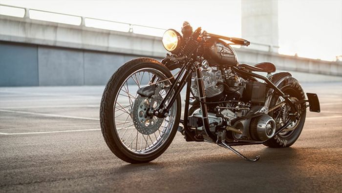 Garpu depannya pakai model springer dong biar tampil old school