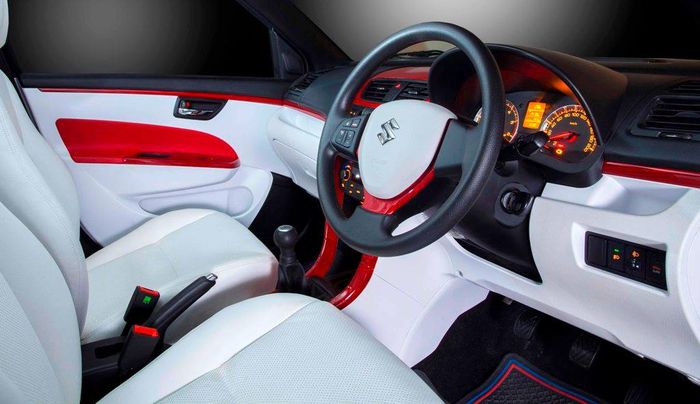 Kabin Suzuki Swift pakai topeng unik 