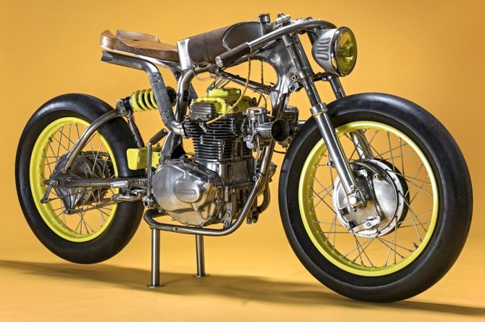 Honda CB350 custom cafe racer dari Titan